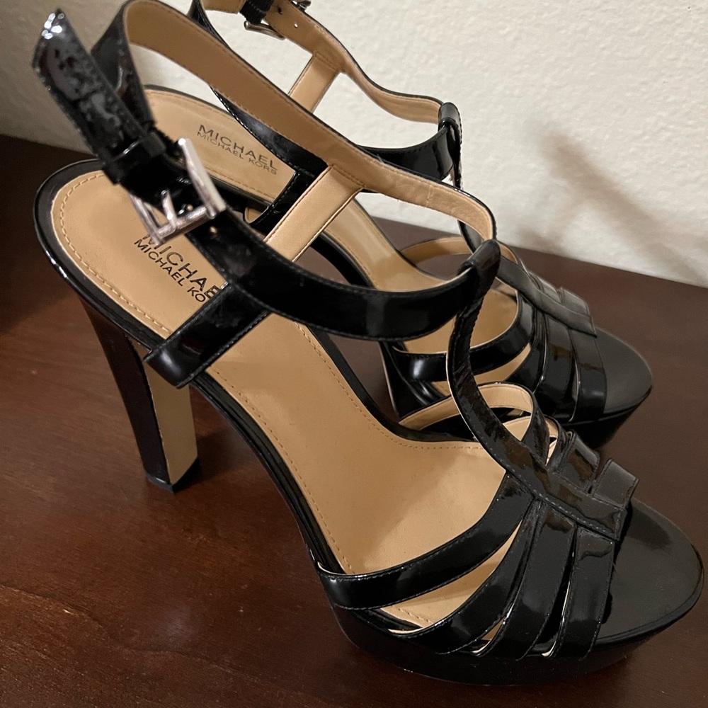 Michael Kors Patent Leather Pumps /Heels (10)